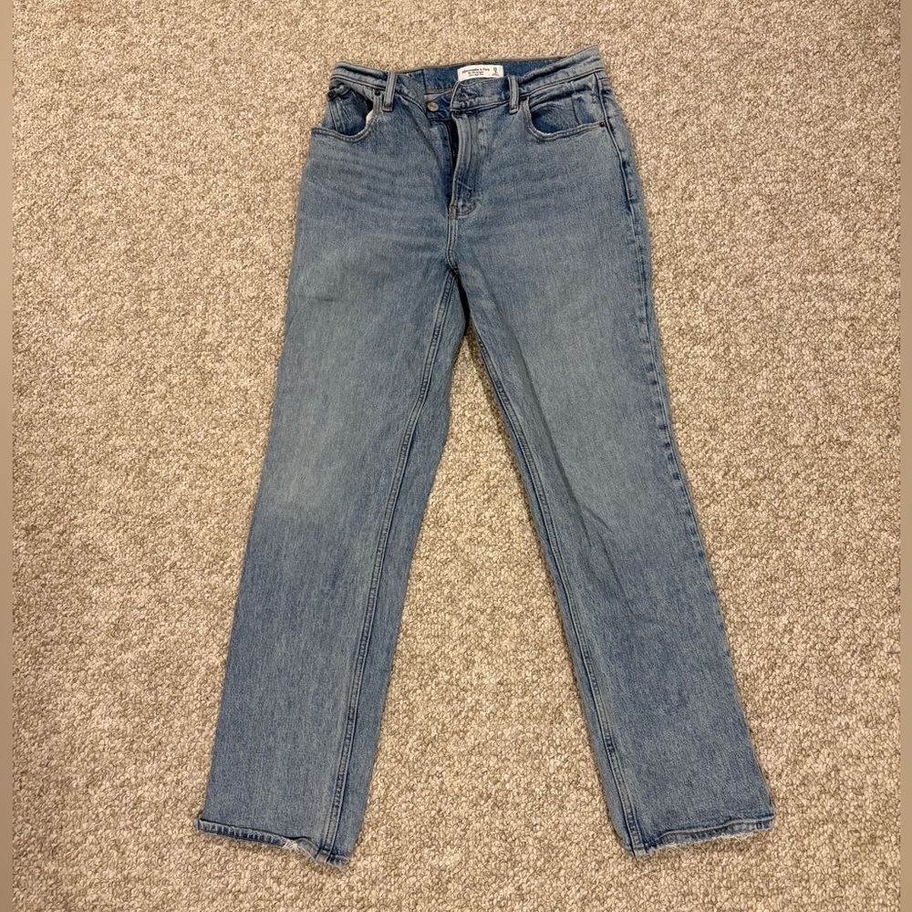 Abercrombie & Fitch The 90’s Straight Ultra High Rise Jeans